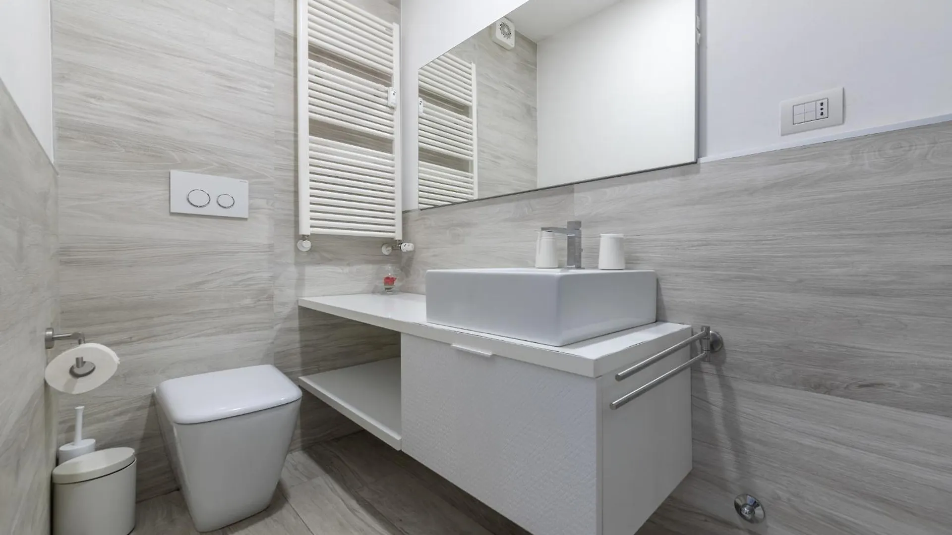 Bed & Breakfast Chezromyk The Kosher B&B Milan